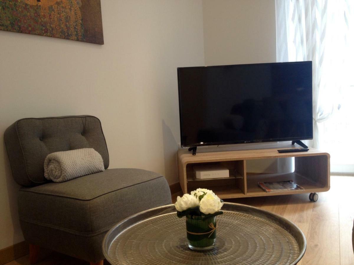 Standing Et Confort Plein Centre Pour 8 Personnes 科特雷 外观 照片